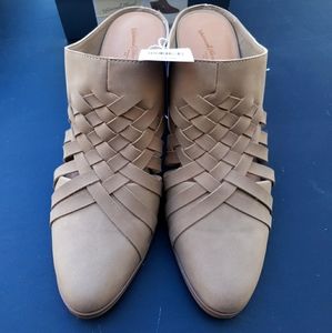 Women's Tan Heels, Size 12